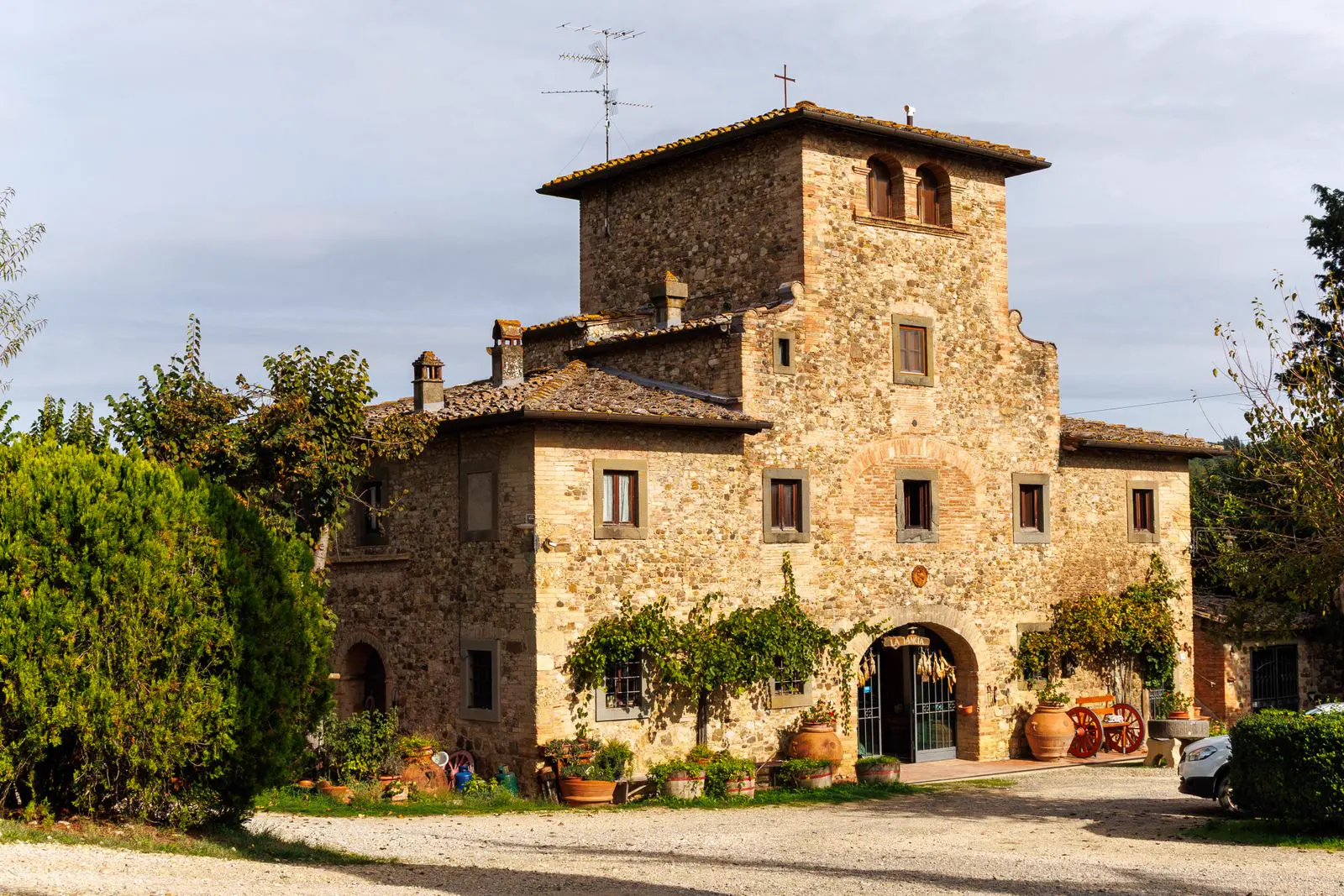 La pietra e il verde intorno a Borgo Soul